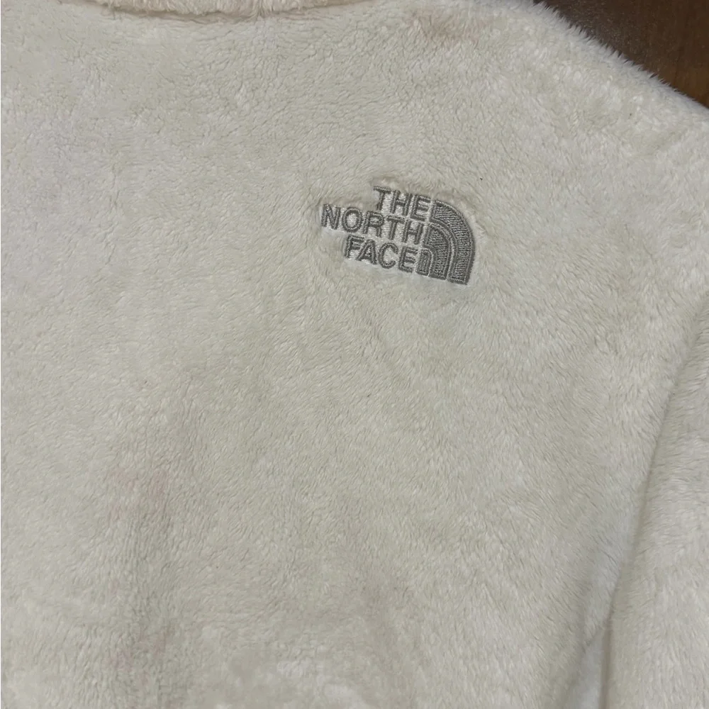 🔥 MAKE OFFER!  Today ONLY The North Face Soft White Plush Ladies Jacket NICE 😊 - Picture 7 of 8